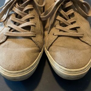 Tan velvet tennis shoes